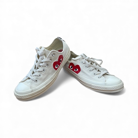 EUC - Comme des Garçons Play x Converse Heart Logo Sneakers - Picture 1 of 9